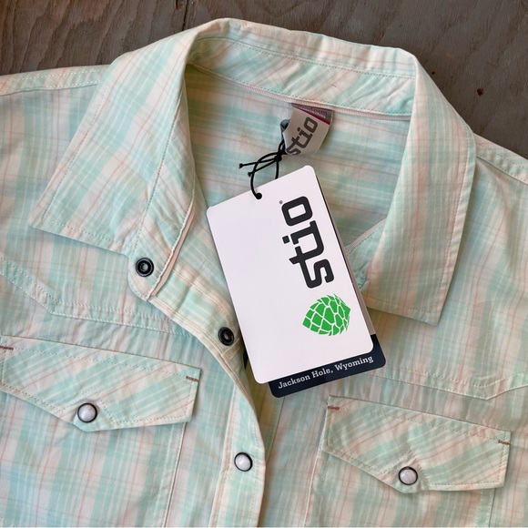 Stio Tops Nwt Stio Curtis Camp Shirt Size Medium Poshmark